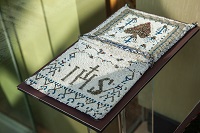 Выставка «Текстильные сокровища в костелах Литвы». Музей истории религии