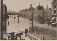 Наводнение в Омске 6-8 мая 1928 года. Затопленная улица Ленина, снятая со стороны площади Горсовета. Фотограф И. С. Шульпин