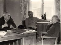 А.В. Софронов,  А.В. Калинин и М.А. Шолохов. 1972 г., ст. Вешенская. Фото Н. Козловского