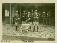  Поло де Бейрис, Кубок Карлтон, 5 августа 1928. Крайний справа – Дмитрий Павлович