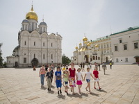 Занятие на Соборной площади Московского Кремля