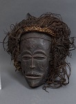 Маска pwo - женская маска для ритуала инициации. Народ чокве. Конго. XX век. Музей истории религии