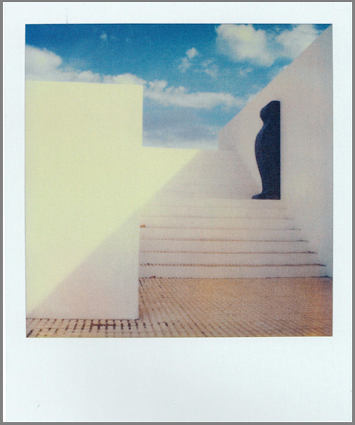  . , , . 1987. Polaroid SX-70/ . 10,8x8,8. OstLicht Collection, 