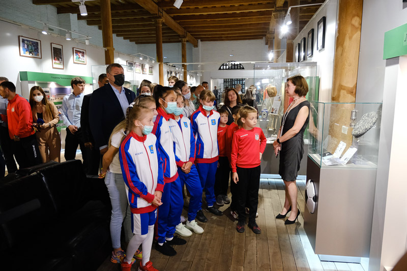 Экскурсия по выставке «Славные страницы отечественного футбола» в Астрахани