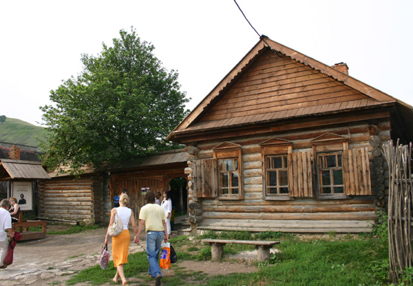 Дом-музей И.Е. Репина в с. Ширяево